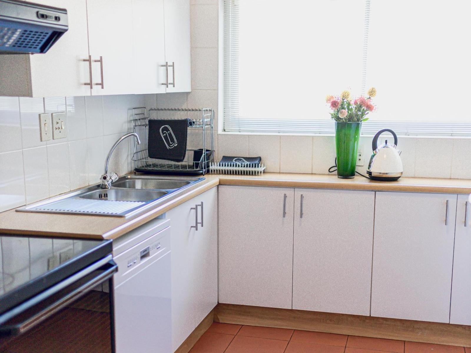 Mouille Point Capri Apartment *